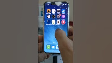 Closing background apps on iPhone.