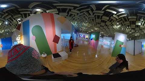 360 Virtual Tour of Connective Tissue by Amanda Phingbodhipakkiya