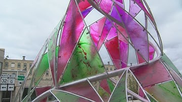 New public art sculpture installed in De Pere