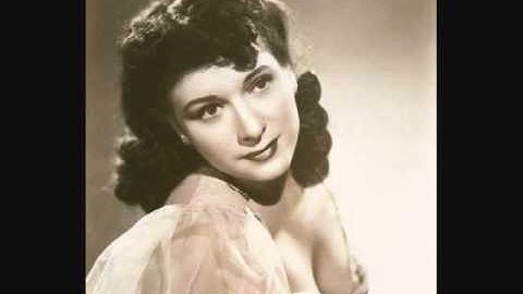 Larry Clinton and His Orchestra with Bea Wain - Deep Purple (1939)