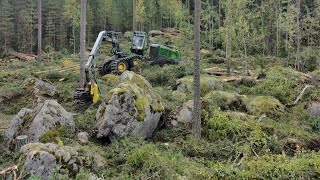 Kivikko helvetissä sph hakkuu. john deere 1270g H425