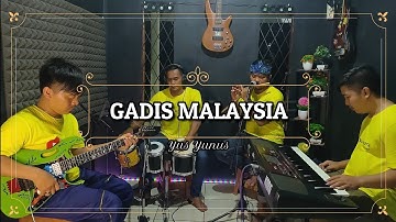 GADIS MALAYSIA KARAOKE NADA COWOK Yus Yunus