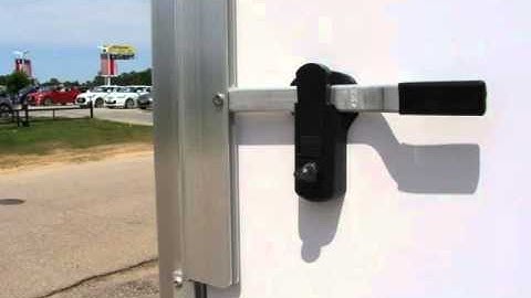 2015 FEATHERLITE 4926-0020  New Rvs - CONROE,TX - 2015-10-06