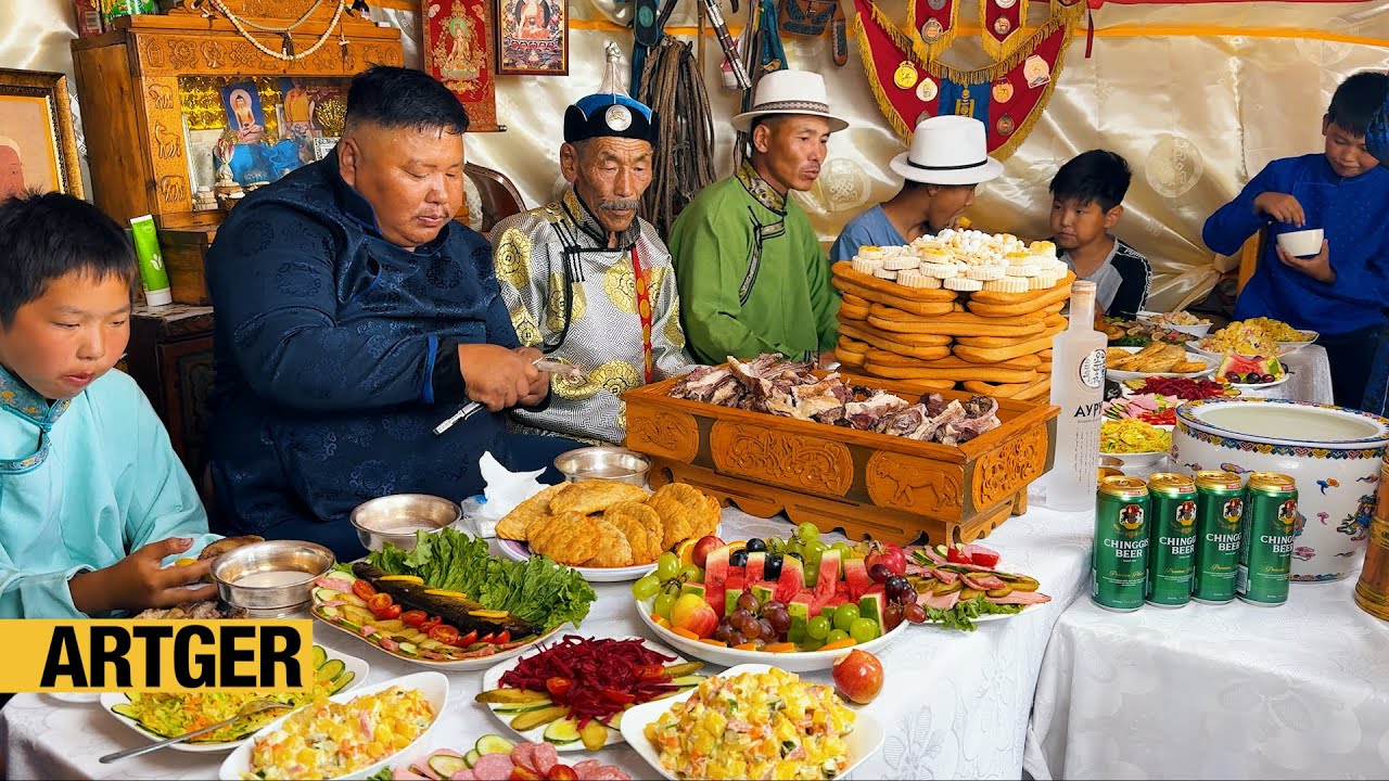 Huge Mutton Summer Feast! How Mongol Nomad Herders Celebrate National Holiday Naadam Festival!