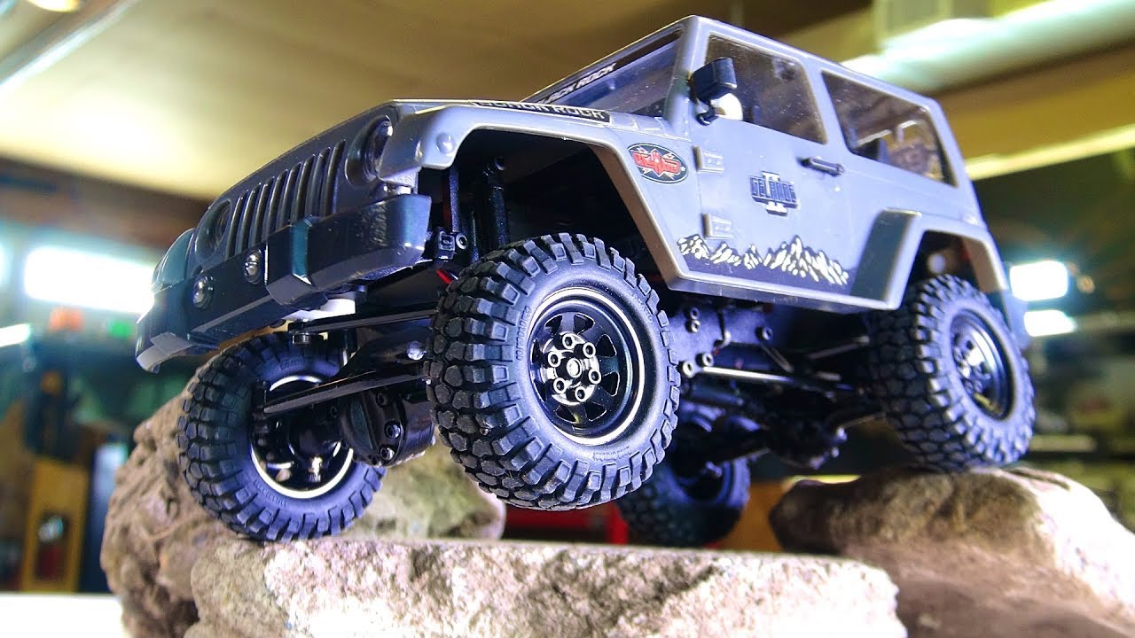 RC ADVENTURES - UNBOX & SURPRiSE MAURiCE w/an RC4WD 