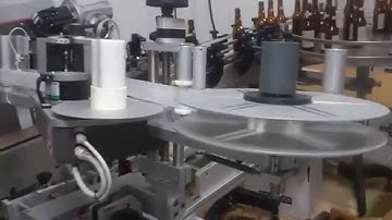 Labelling beer bottles