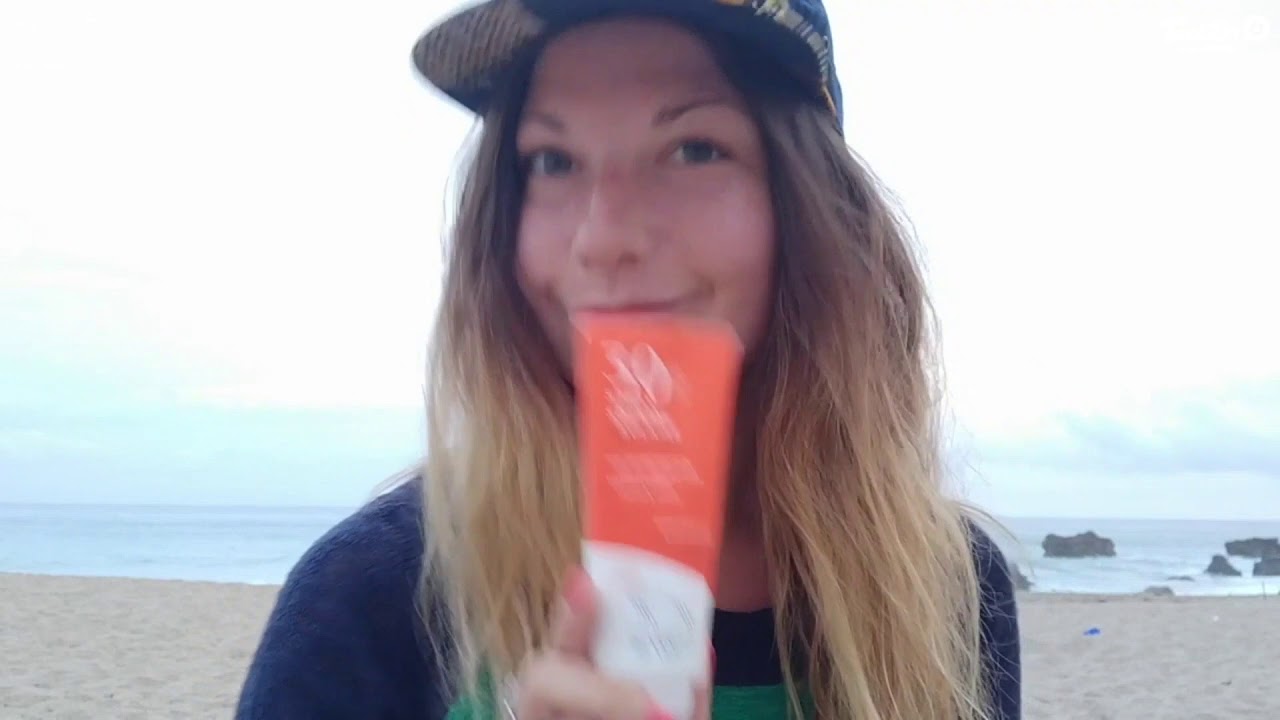 Julie teste notre Spray Solaire ALGA MARIS® SPF30