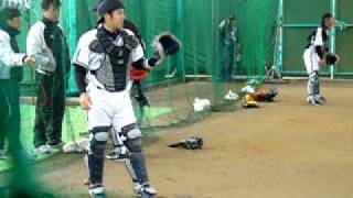 20110214　松下一郎捕手のキャッチボール