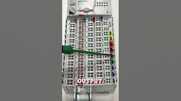 Do you know what the different colours mean on the WAGO PFC200 controller?