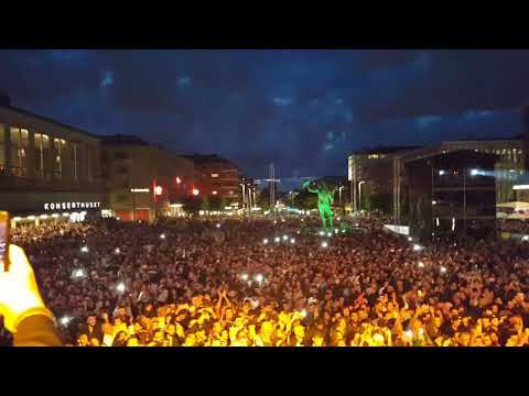 حبة كراميل نوال الزغبي في السويد       
