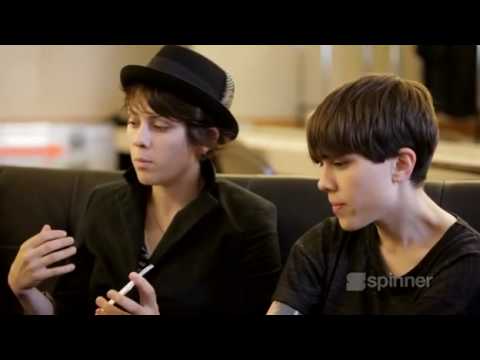 2/2 Tegan and Sara & Hayley Williams - Interview Spinner