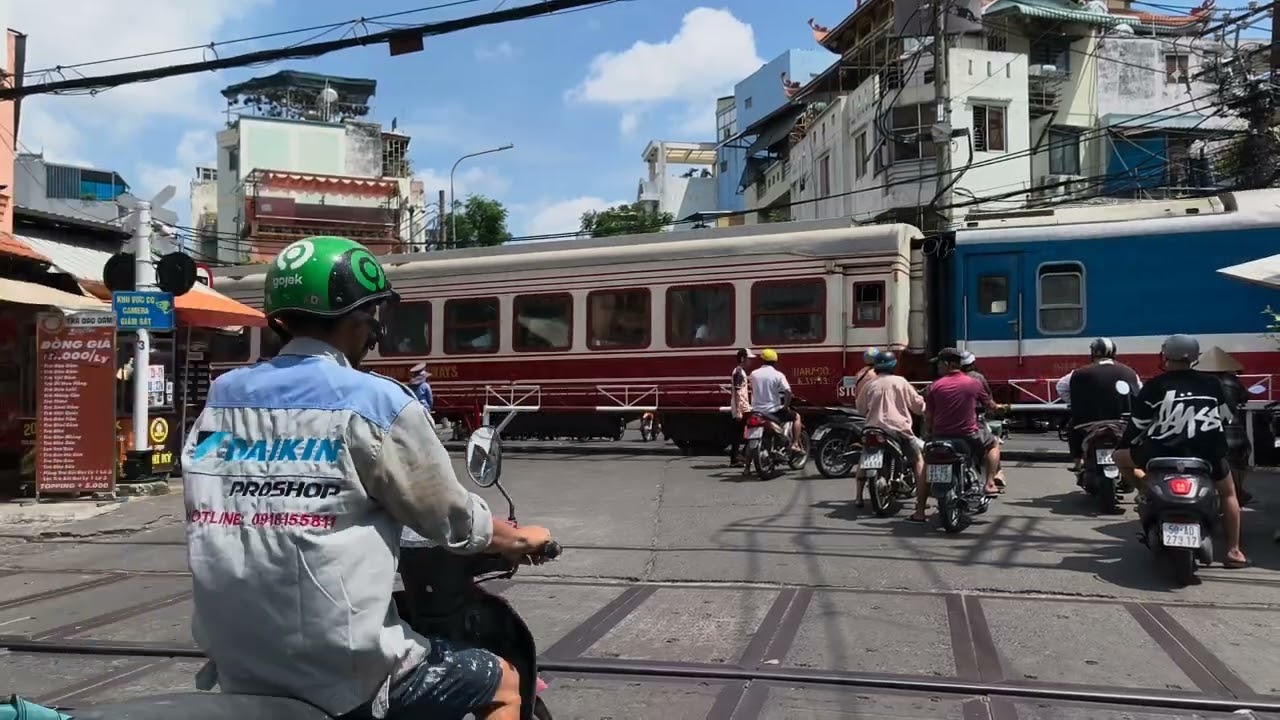 Tàu SE 22 rời khỏi Ga Sài Gòn ngày 1 tháng 2 2026