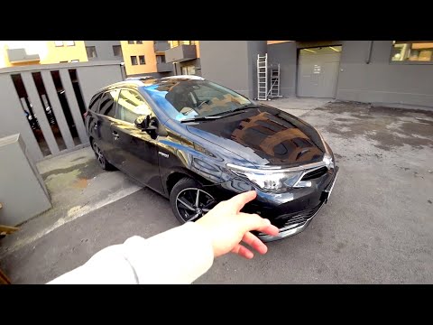 2018 Toyota Auris Hybrid Review with 153,000 km on the odometer