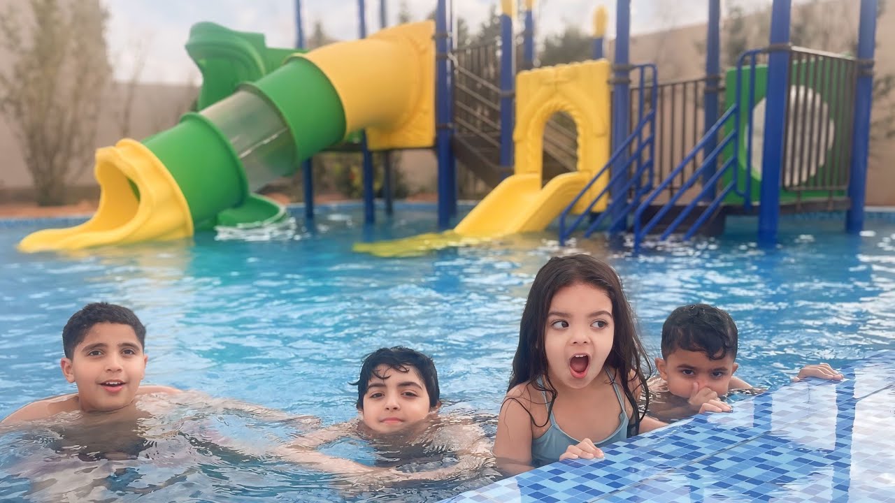 يوم كامل بالمسبح !! وش صارر 😰😱
