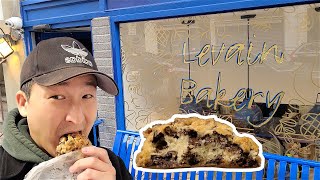 Levain Bakery is WORTH THE HYPE! Iconic NYC Cookie Shop Review