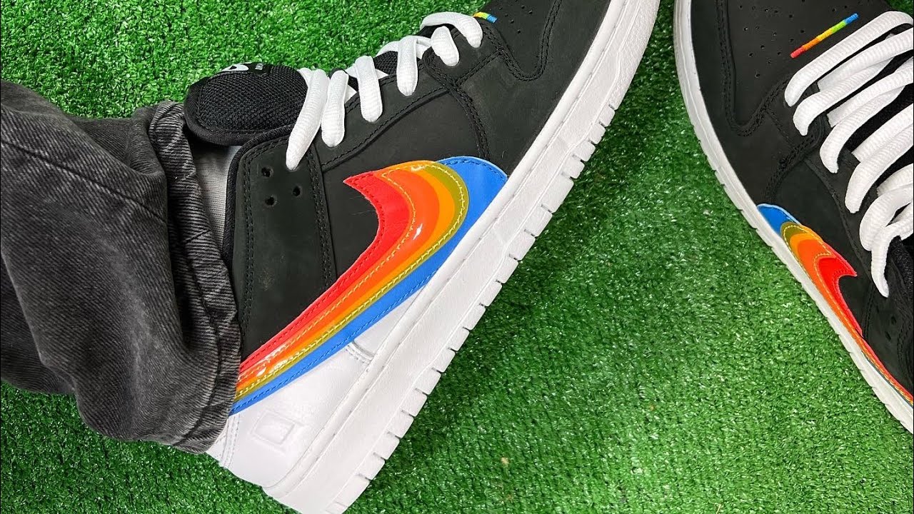 Nike SB Dunk low pro 'Polaroid' close look + ALL THE LACE