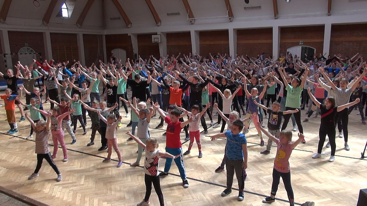 Általános iskolások és óvodások városi sportnapja Kondoroson