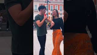 Si adivino tu edad 💋 #kissorslap #Besoocachetada #Ligar