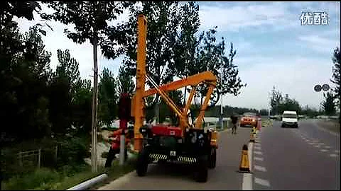 Mini Wheel-type Pile Driving Machine Highway Guardrail Post Installation