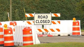 Construction crews temporarily close roads in Augusta