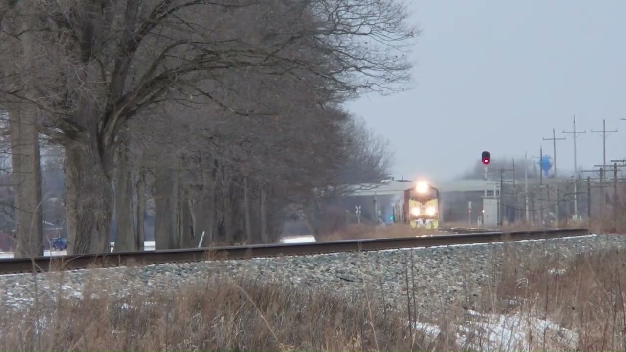 2/24/26 sb lsrc 1776 6356 grain train sb lsrc 6437 4304 (extended approach) mixed freight clio