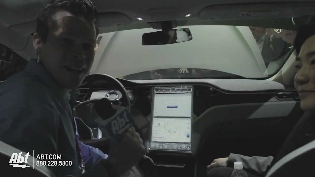 Tesla модель вай