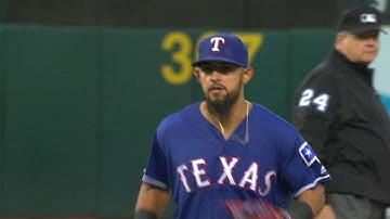 TEX@OAK: Andrus charges to start a double play