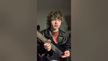 I’m a fake guitarist…?