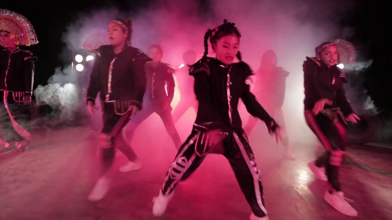 Roots - DIVINE ft. Raja Kumari | Latest Hip Hop Song 2018 | SCHOOL KID'S AMEZING DANCE  |