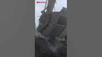 MOTEK Crusher Bucket on Hitachi 360 - MTC330 Crushing Concretes #excavatorattachments #recycling