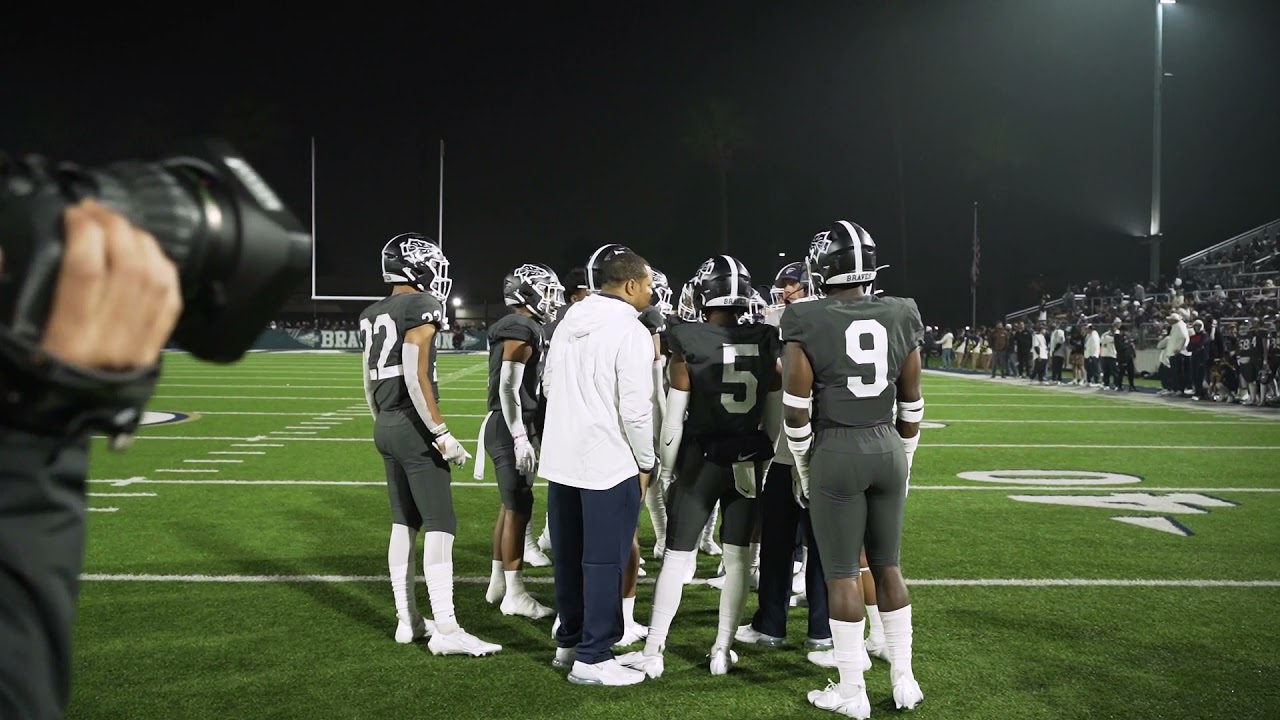 Servite Football meets St. John Bosco in the 2021 CIF SS Division Semi-Finals. Full Game Highlights!
