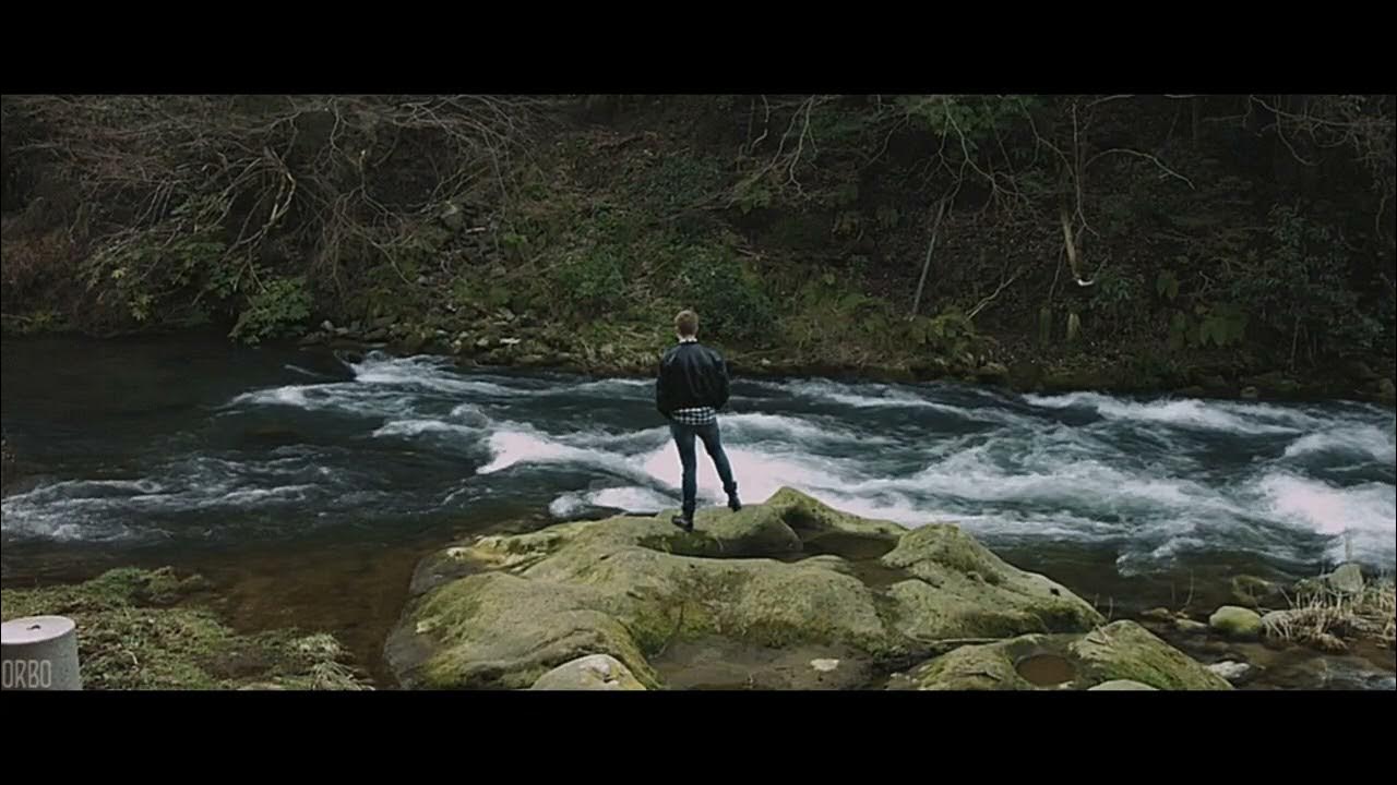 Живу в реках песня. Жестокий ручей (2004). Анимированная река. Бурлящая река. Текущая река.
