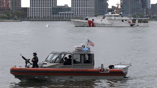 US Coast Guard and security boats protect United Nations building ⚓️