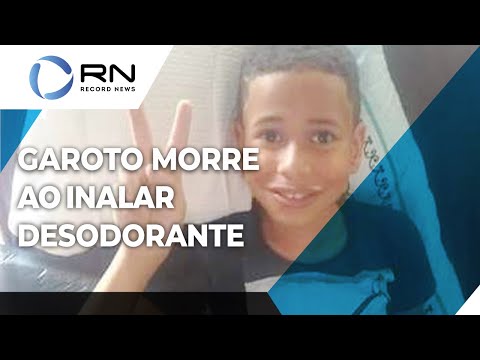 Vídeo: Como se borrifar com desodorante: 12 etapas (com fotos)