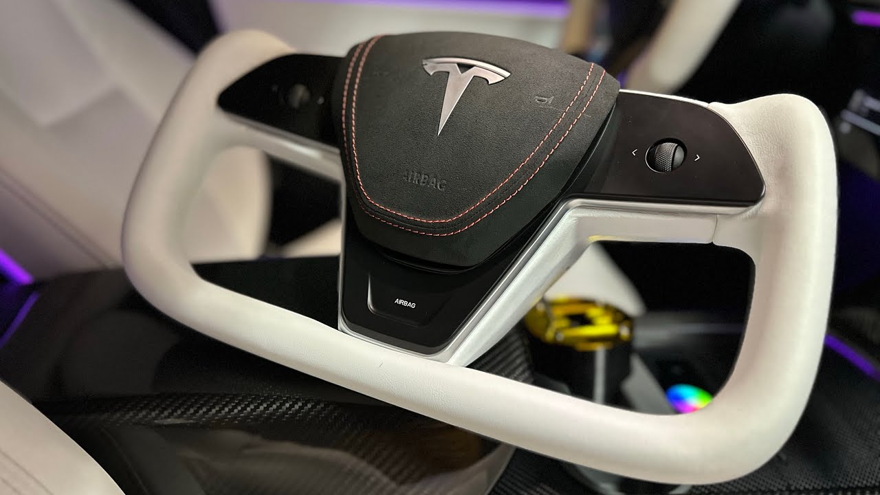 Tesla Model Y / 3 YOKE NEW Design Like Model X / S Plaid! 