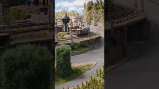 Modellbahn Steinburg. E 40 an der Doppelstockbrücke #train #märklin #trainspotting #modellbahnanlage