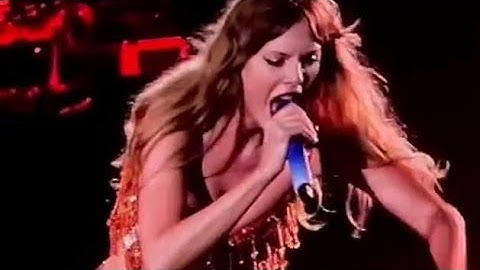 Taylor Swift yell at a security guard in Philadelphia #music #singer #taylorswift