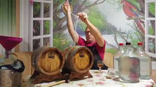 видео: Подготовка дубовых бочек к заливке бурбоном. Настойка на финиках для первой заливки в бочку. картинка: Подготовка дубовых бочек к заливке бурбоном. Настойка на финиках для первой заливки в бочку.