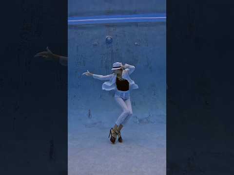 MJ??dance - UNDERWATER ?? #pool #smoothcriminal #underwater #moonwalk #Dance #michaeljackson