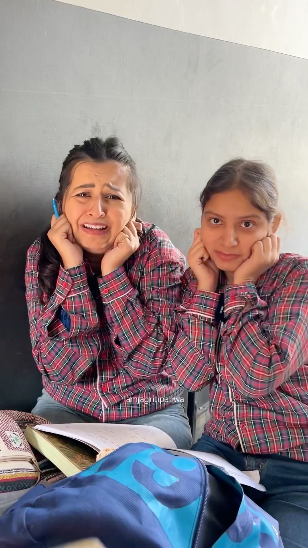 Have you made cartoons on Notebook ?? #part2 #schoollife #schoolfun #notebook #jagritipahwa