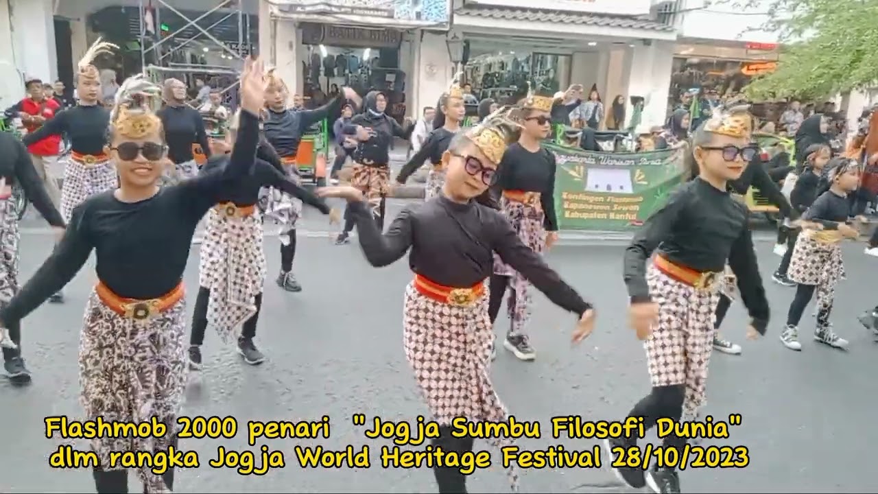 flashmob 2000 penari JOGJA SUMBU FILOSOFI DUNIA
