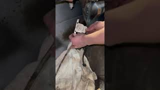 Как снять моторчик люка на Мерседес W126(Дорестайлинга)