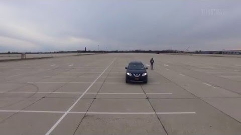 DJI Phantom 3 Pro Vertical studio test