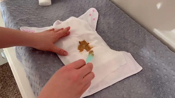 📙Follow us to learn how to use flushable diaper liners.