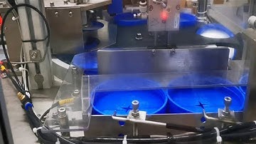 caps foil inserting lining equipment two heads wads assembly liner tested for Canadian csutomer