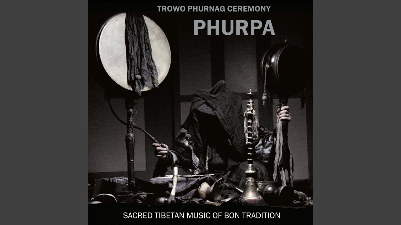 Emanating the Retinue of the Deity