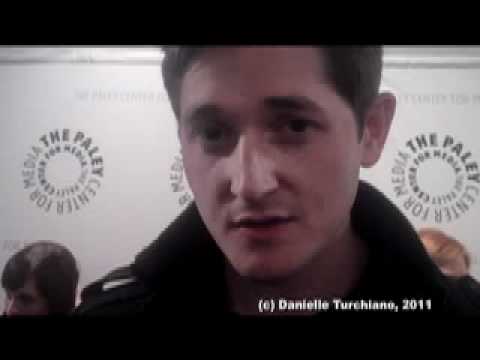 Lucas Neff talks 'Raising Hope' season one and Helen Mirren - YouTube