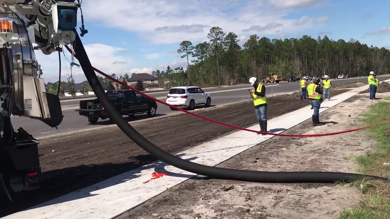 GapVax Recycle Jet/Vac cleaning culvert