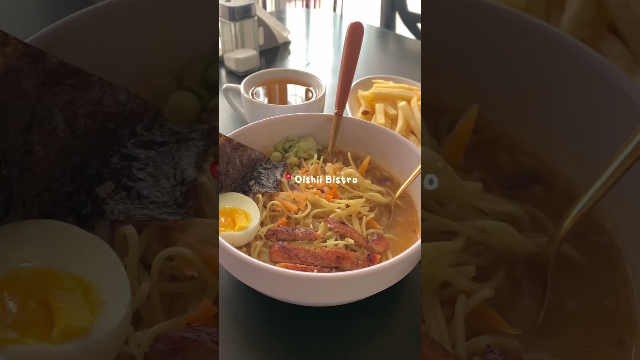 Mini escape to a cozy cafe 🍜