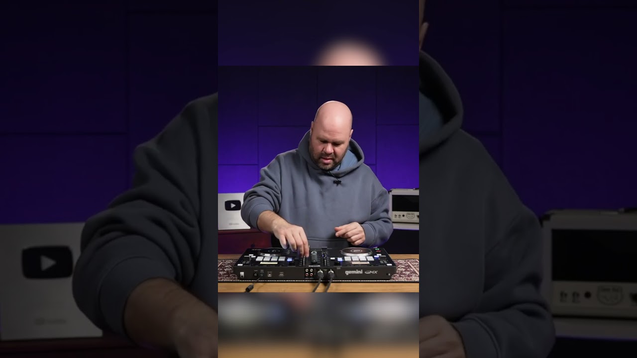 DJ Real Bassist. Учусь сводить треки на диджейском контроллере, но что-то пока не очень получается.